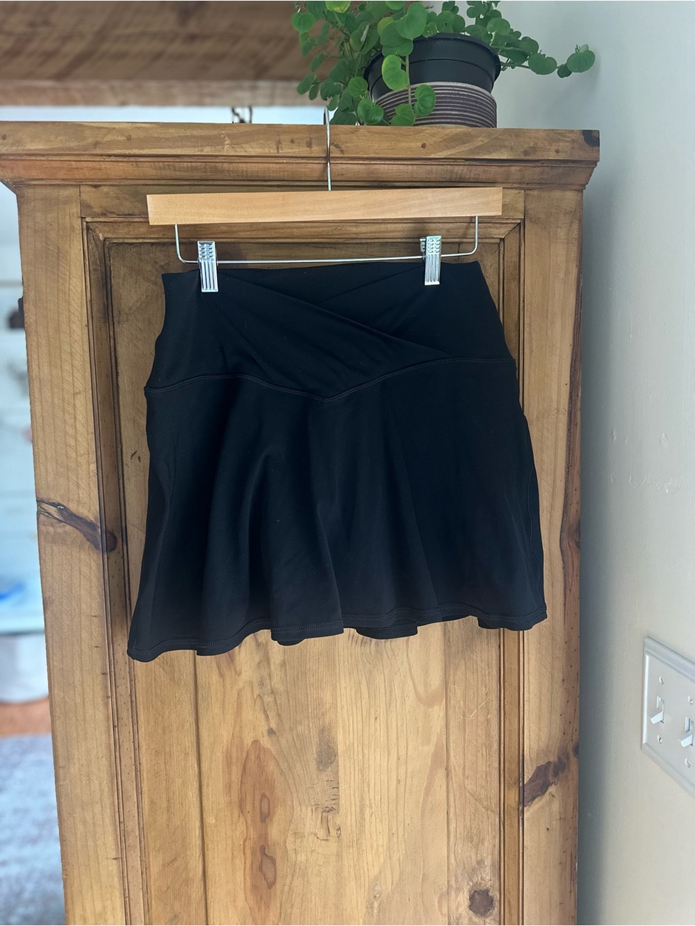 Aerie Offline Black Skort Large